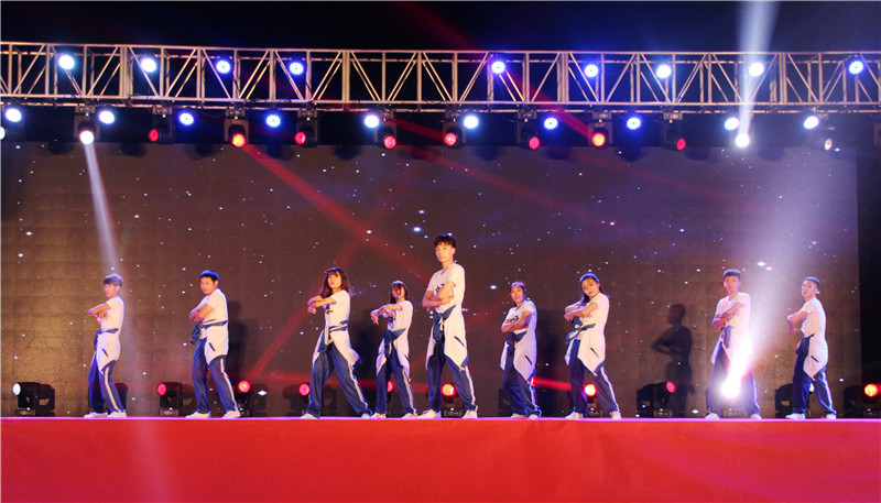 刘溪溪 (162).jpg 刘溪溪 (162).jpg